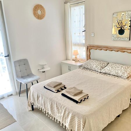 Boho Bay Apartment Akanthou Esterno foto