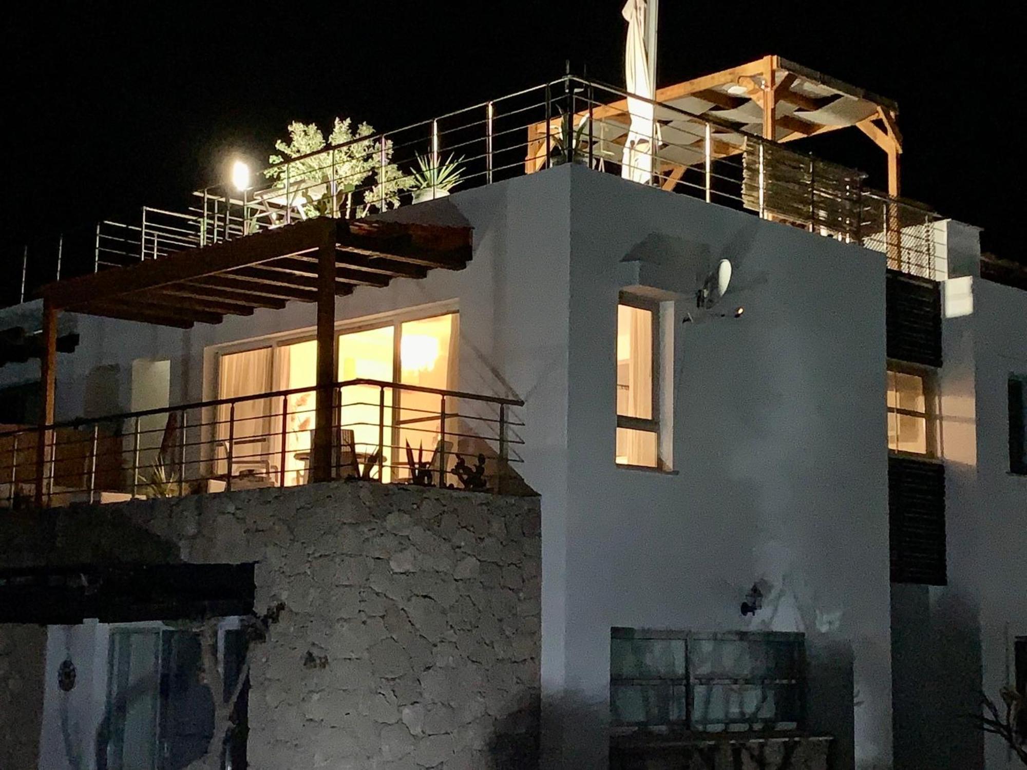 Boho Bay Apartment Akanthou Esterno foto