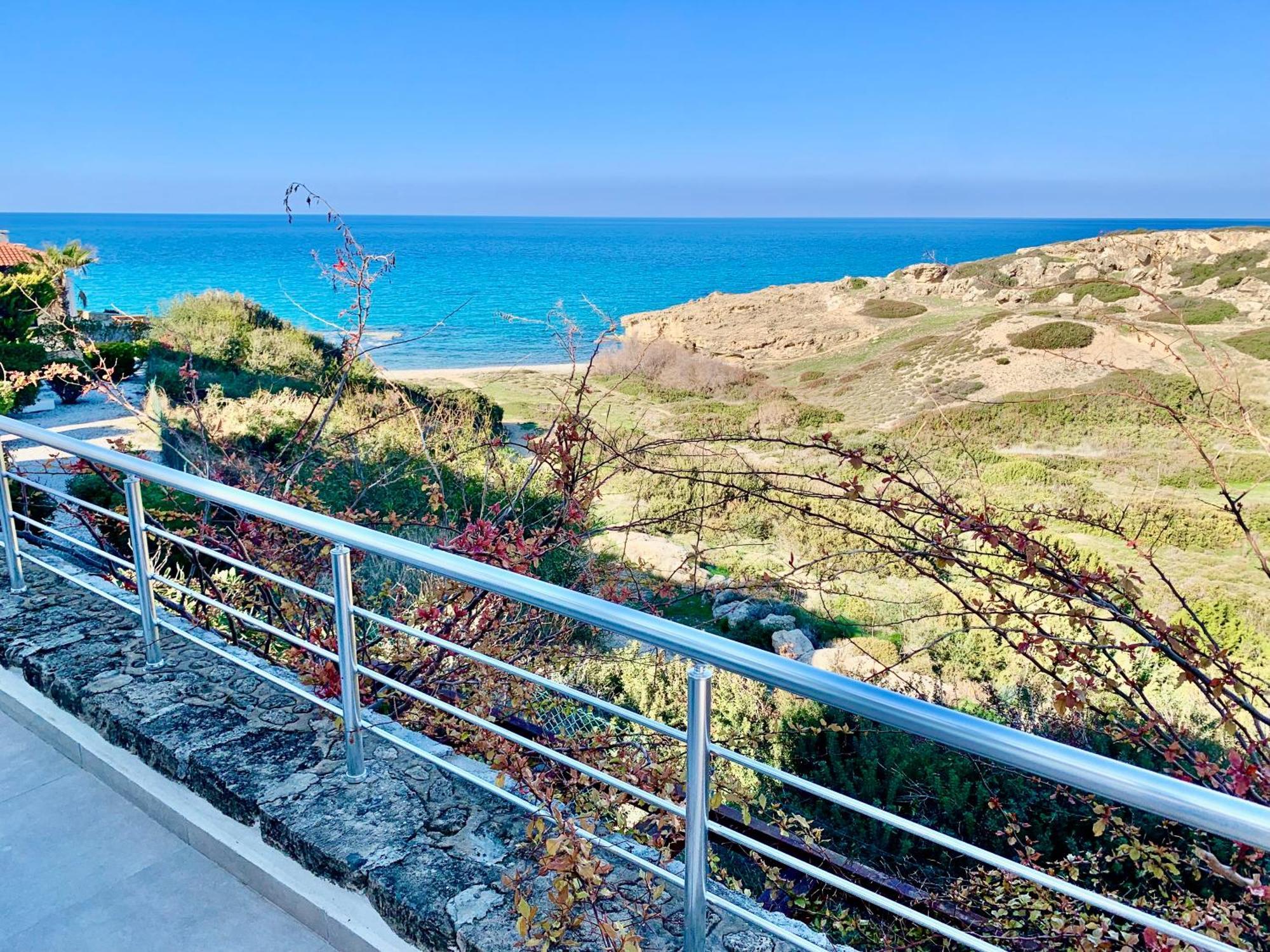 Boho Bay Apartment Akanthou Esterno foto