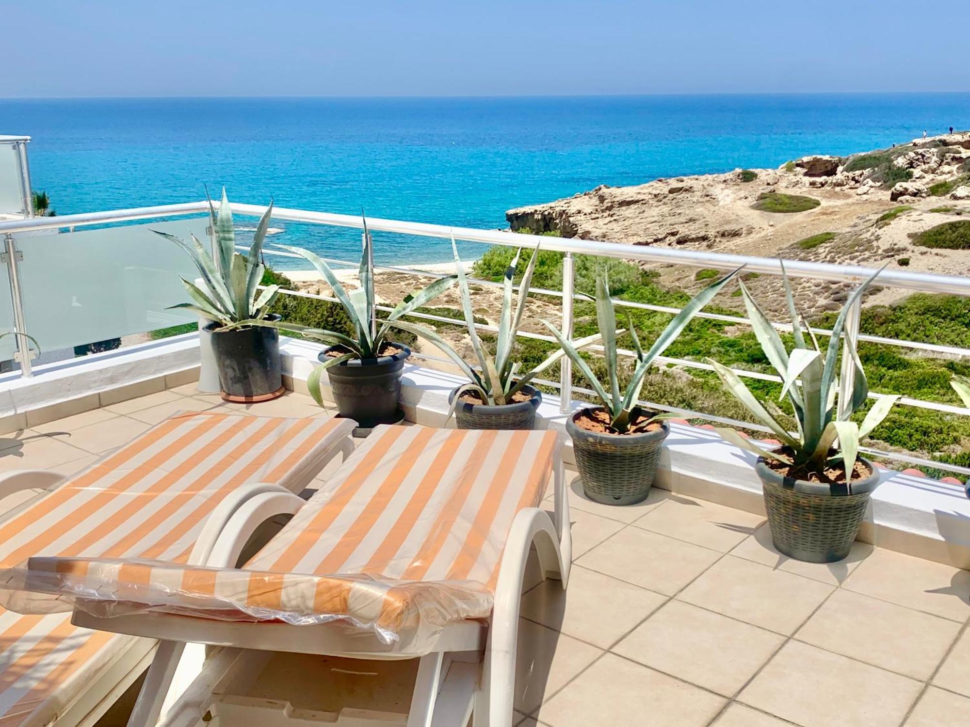Boho Bay Apartment Akanthou Esterno foto